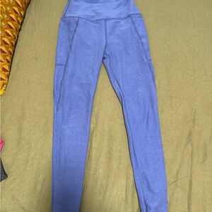 Beyond Yoga soft periwinkle  Leggings